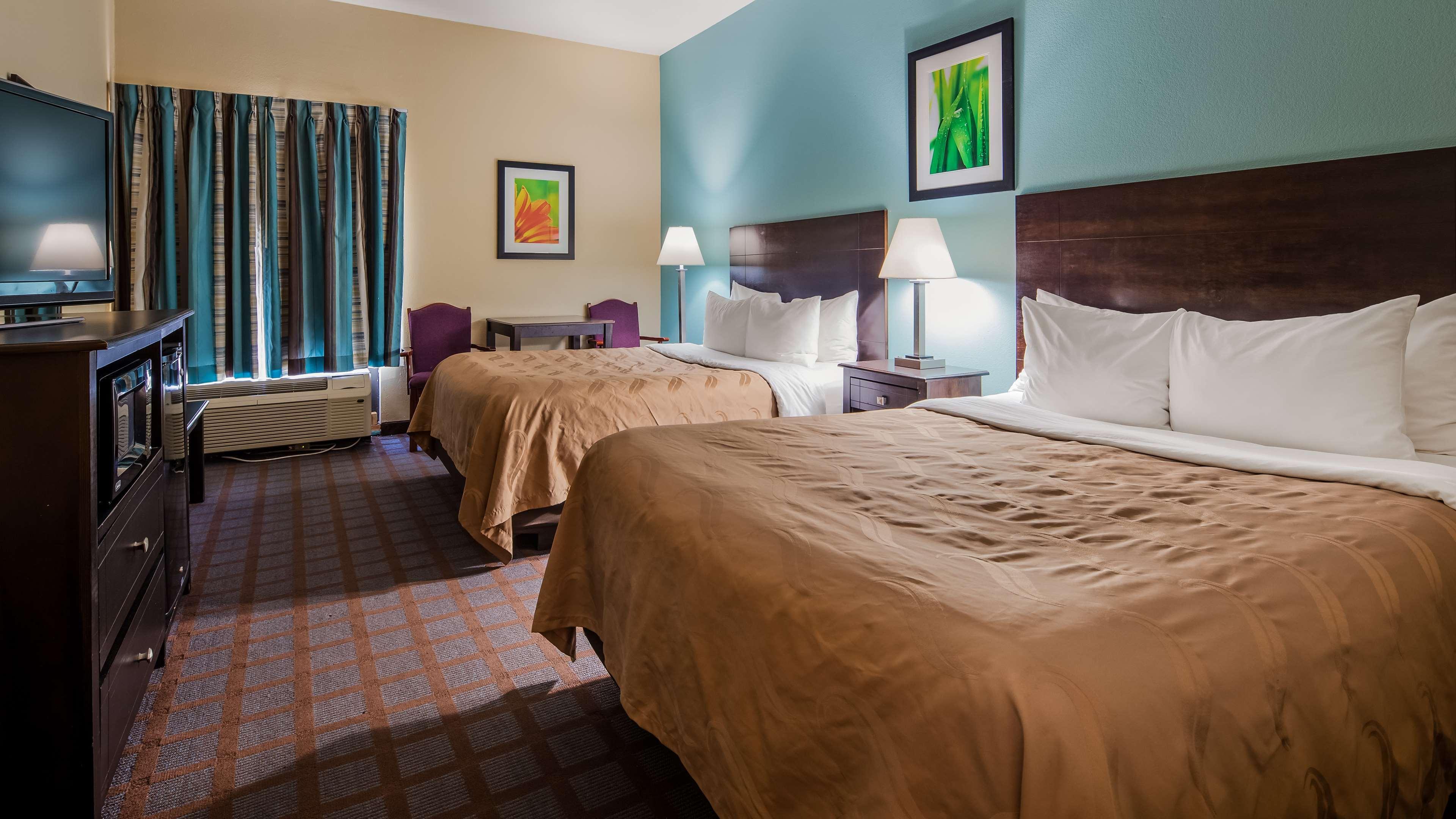Surestay Plus Hotel By Best Western Blue Springs Bagian luar foto